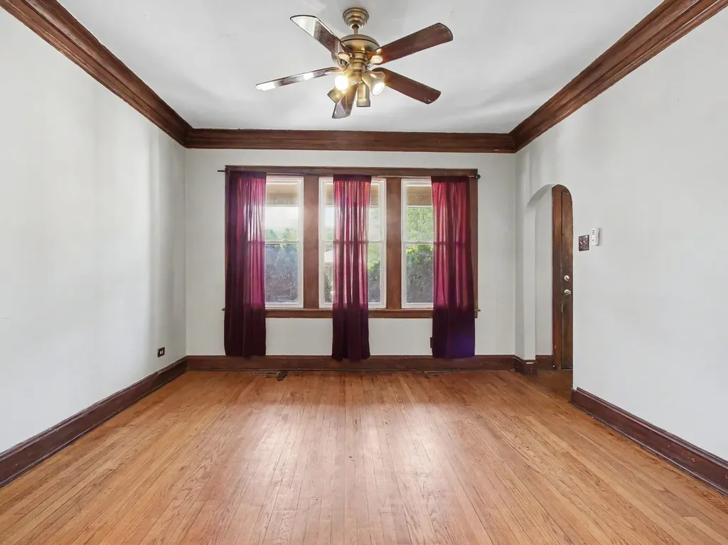 11949 South Lafayette Avenue Chicago IL 60628