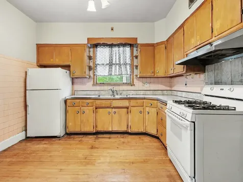 11949 South Lafayette Avenue Chicago IL 60628