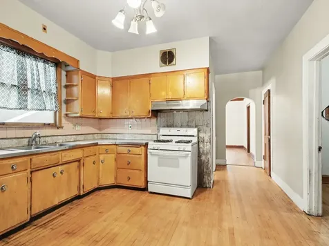 11949 South Lafayette Avenue Chicago IL 60628
