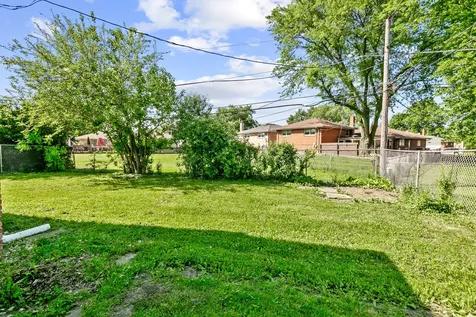 936 East 170th Street South Holland IL 60473