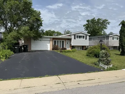 212 Valerie Court Glenview IL 60025