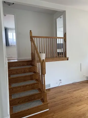 212 Valerie Court Glenview IL 60025