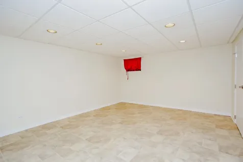 1481 Chaffee Court Elk Grove Village IL 60007