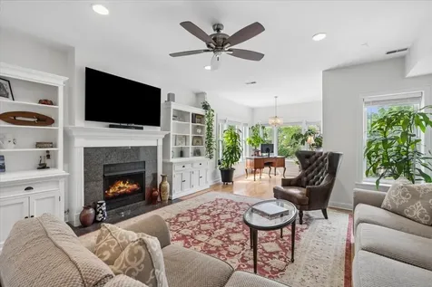 1529 West Touhy Avenue Chicago IL 60626