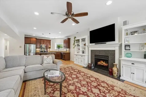 1529 West Touhy Avenue Chicago IL 60626