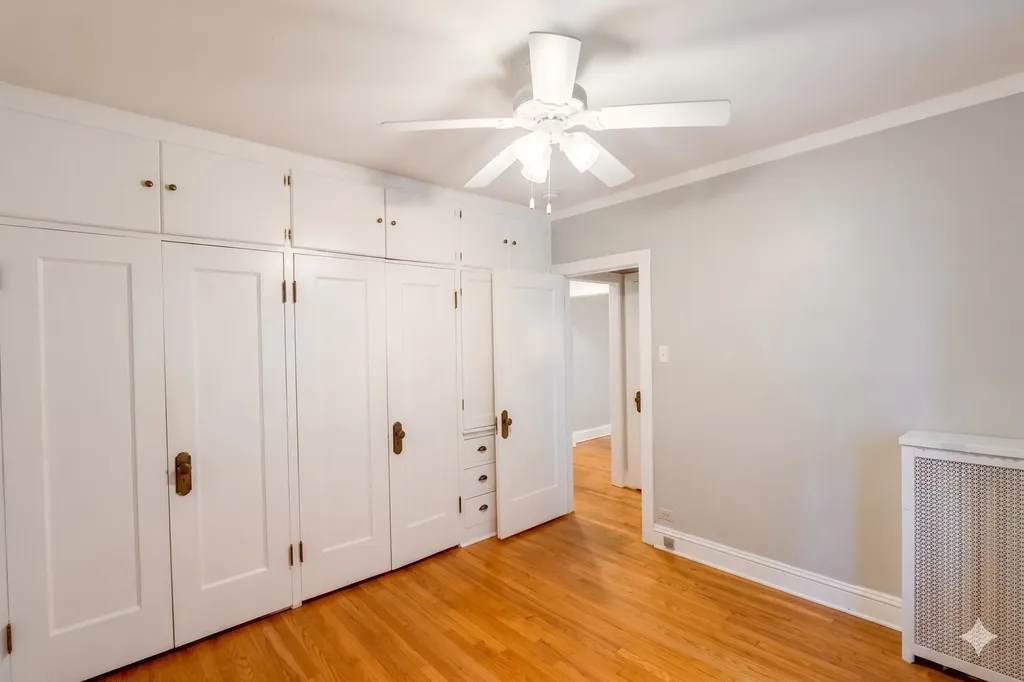 2330 North Lincoln Park W Avenue Chicago IL 60614