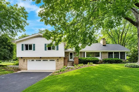 2288 South Westwood Lane Palatine IL 60067
