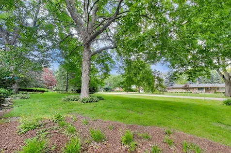 2288 South Westwood Lane Palatine IL 60067