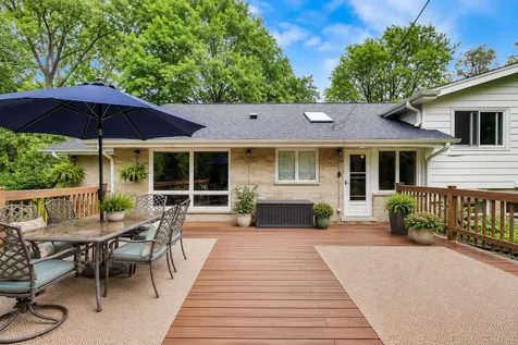 2288 South Westwood Lane Palatine IL 60067