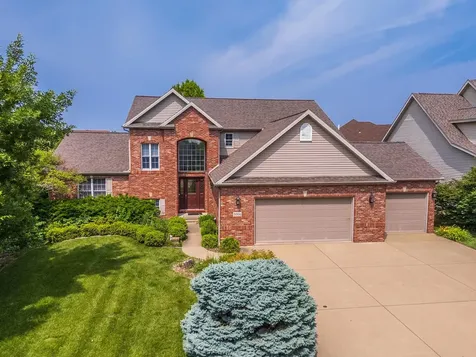 2004 Withers Lane Bloomington IL 61704