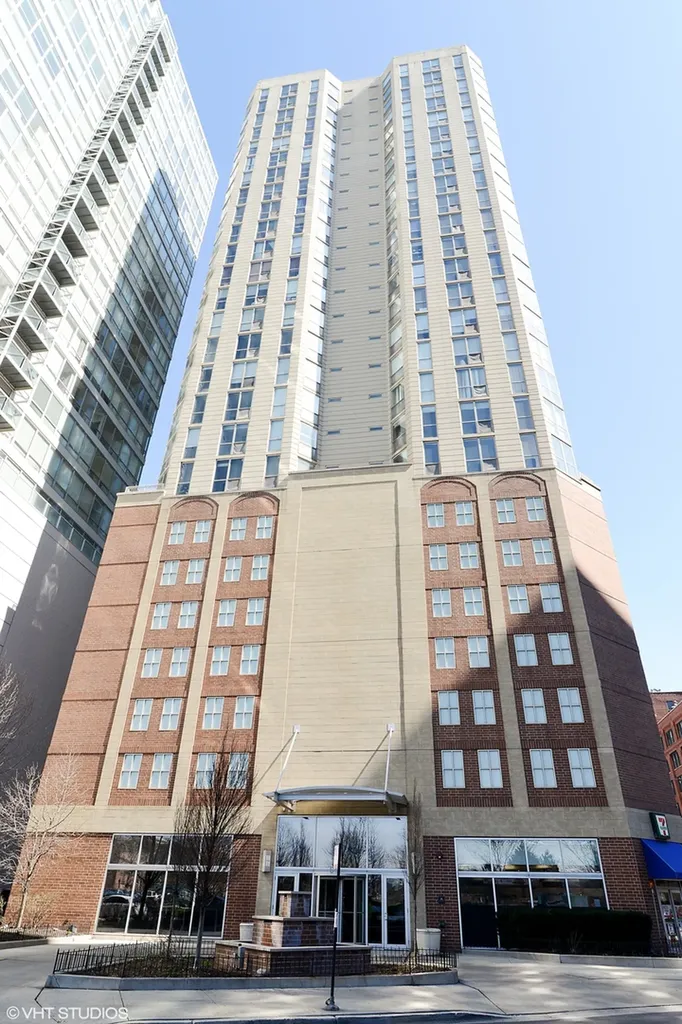 645 North Kingsbury Street Chicago IL 60654