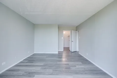2015 S. Finley Road Lombard IL 60148