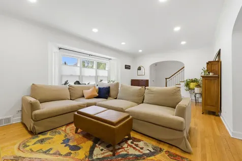1423 Kirk Street Evanston IL 60202