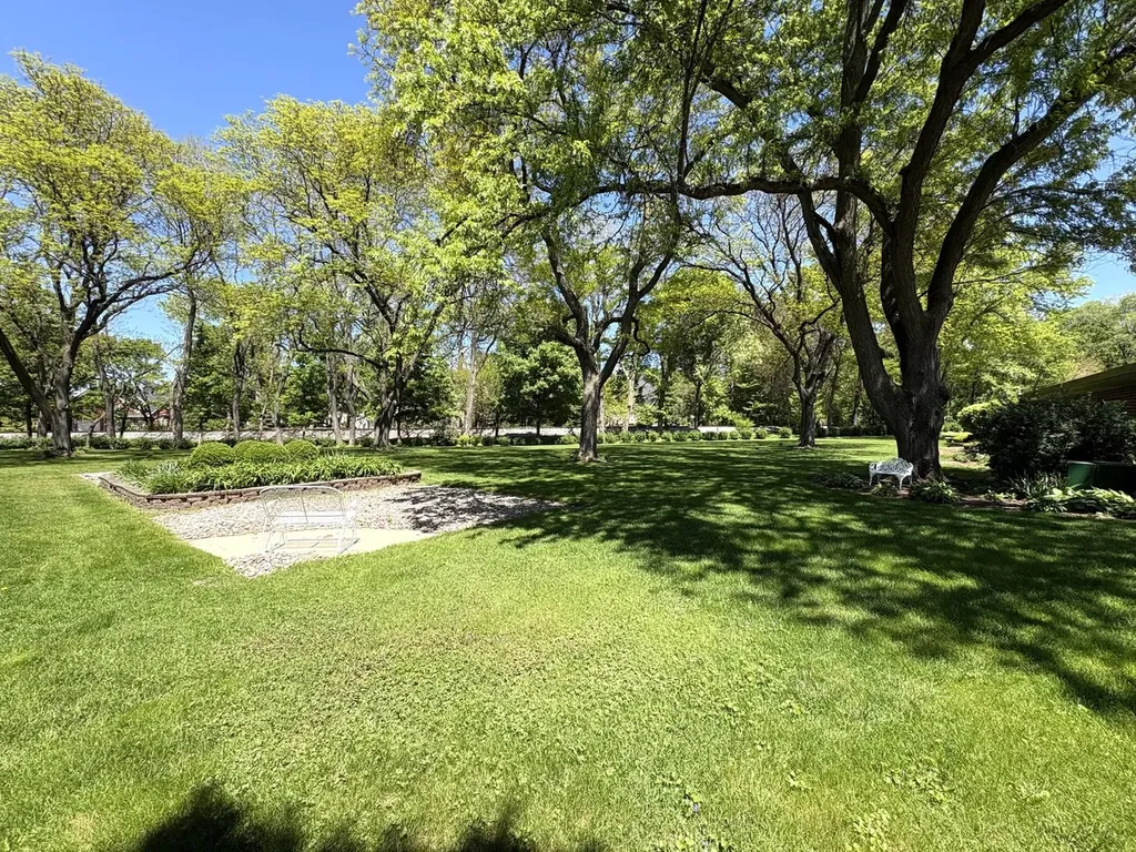 255 South West Avenue Elmhurst IL 60126