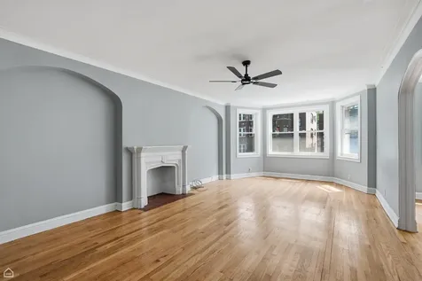 7732 South Phillips Avenue Chicago IL 60649