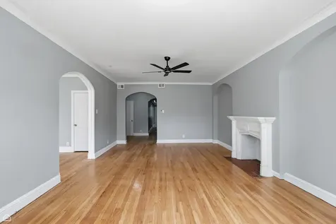 7732 South Phillips Avenue Chicago IL 60649