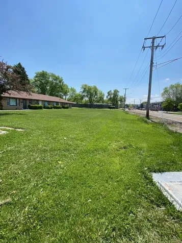 3298 7TH Street Park City IL 60085