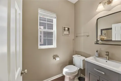 32 North Lincoln Lane Arlington Heights IL 60004