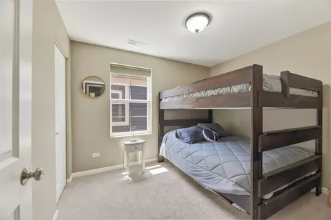 32 North Lincoln Lane Arlington Heights IL 60004