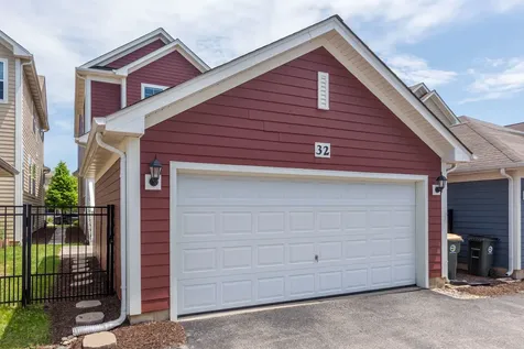 32 North Lincoln Lane Arlington Heights IL 60004