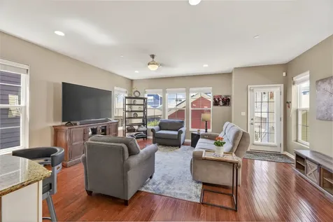 32 North Lincoln Lane Arlington Heights IL 60004
