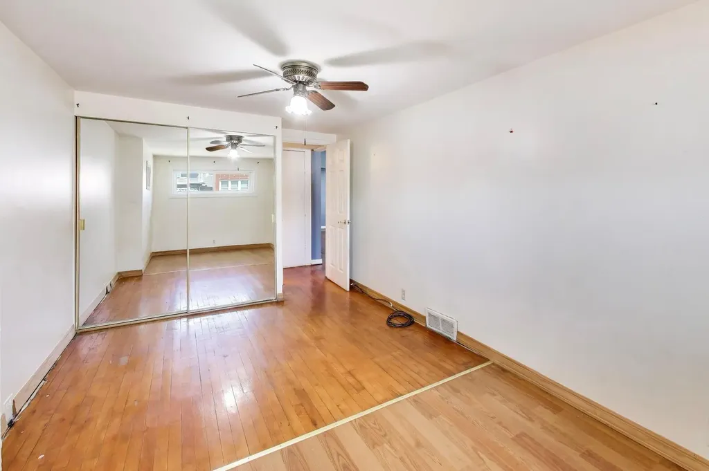 5207 North Lovejoy Avenue Chicago IL 60630