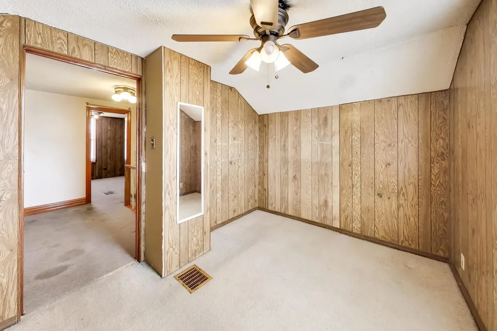 5207 North Lovejoy Avenue Chicago IL 60630