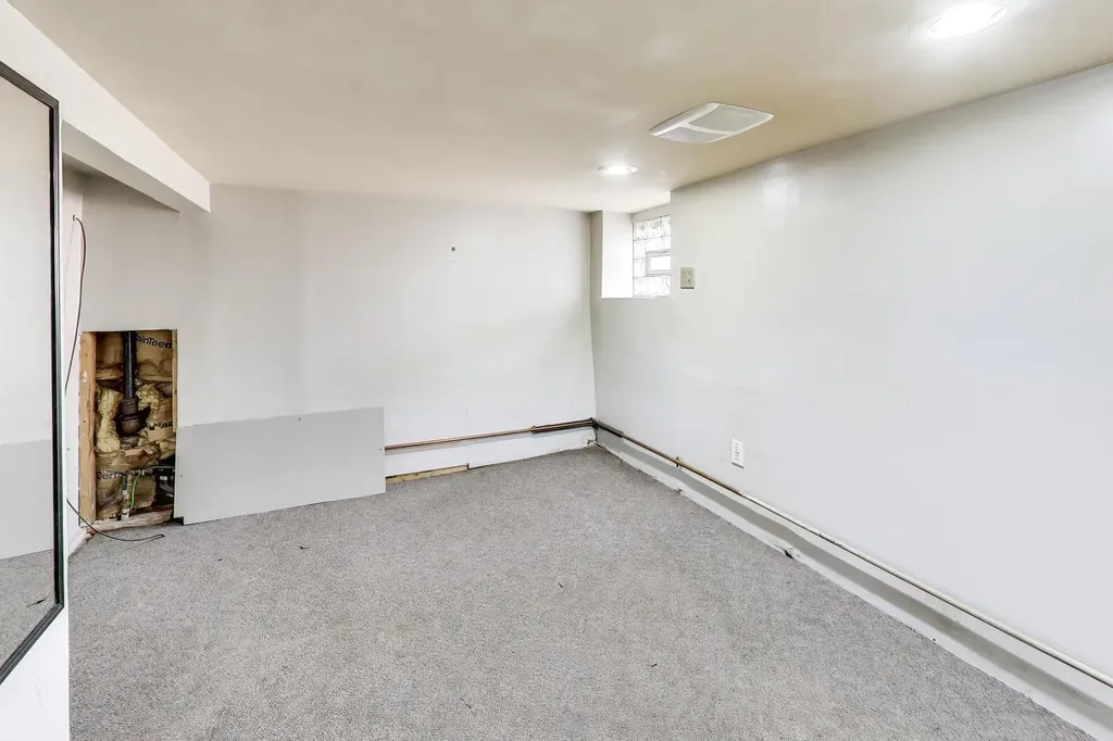 5207 North Lovejoy Avenue Chicago IL 60630