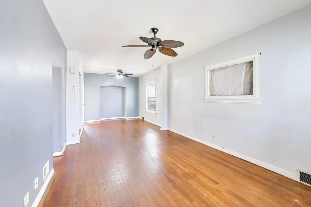 5207 North Lovejoy Avenue Chicago IL 60630