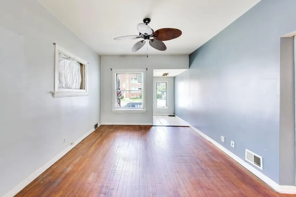 5207 North Lovejoy Avenue Chicago IL 60630