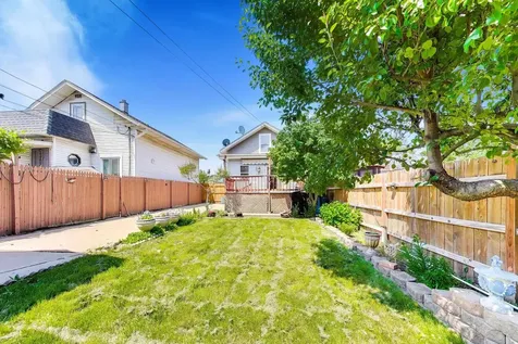 5207 North Lovejoy Avenue Chicago IL 60630