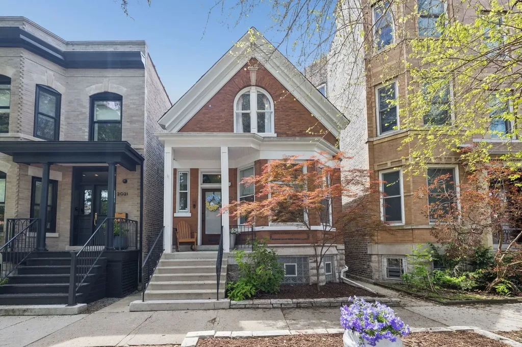 2023 West Walton Street Chicago IL 60622