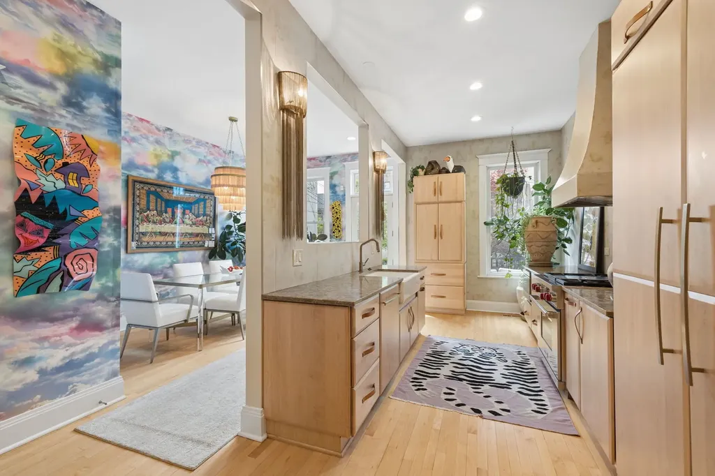 2023 West Walton Street Chicago IL 60622