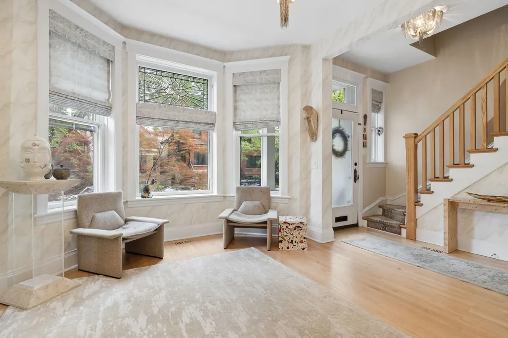 2023 West Walton Street Chicago IL 60622