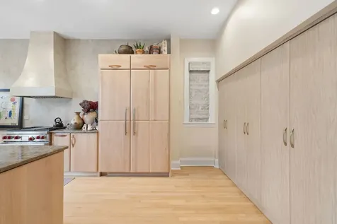 2023 West Walton Street Chicago IL 60622
