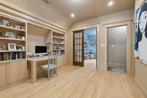 2023 West Walton Street Chicago IL 60622