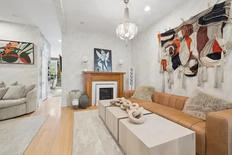 2023 West Walton Street Chicago IL 60622