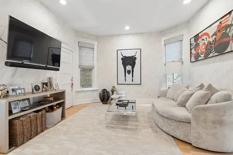 2023 West Walton Street Chicago IL 60622