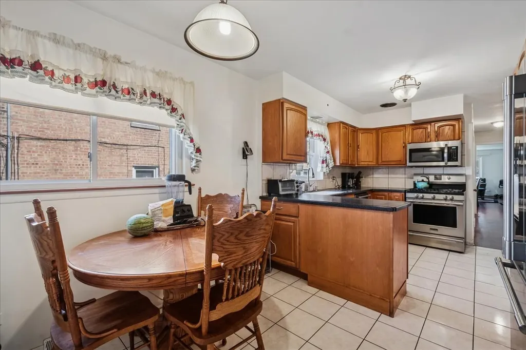 8940 Lamon Avenue Skokie IL 60077