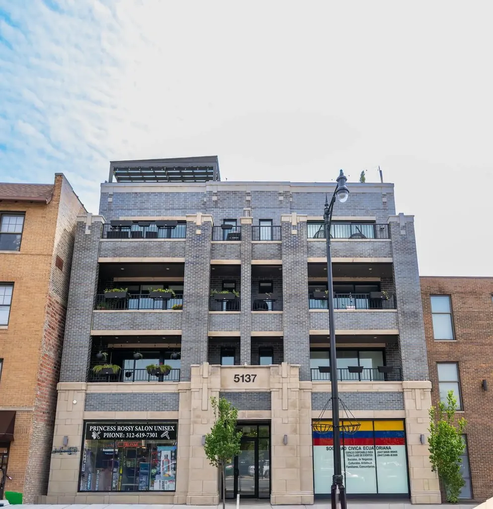 5137 North Lincoln Avenue Chicago IL 60625
