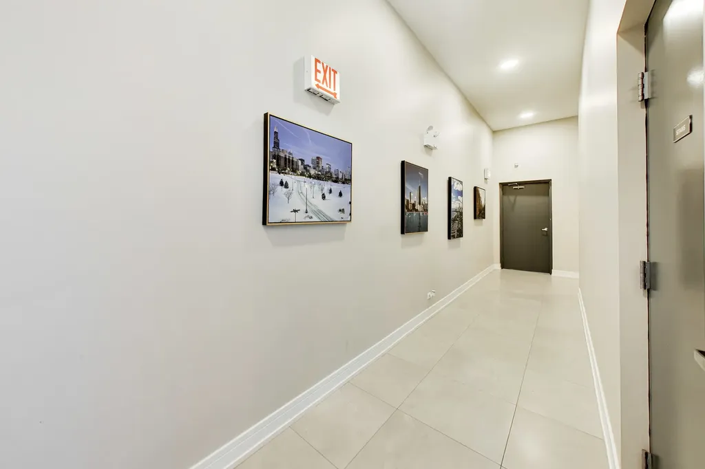 5137 North Lincoln Avenue Chicago IL 60625
