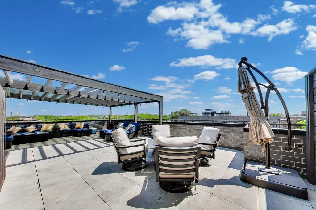 5137 North Lincoln Avenue Chicago IL 60625