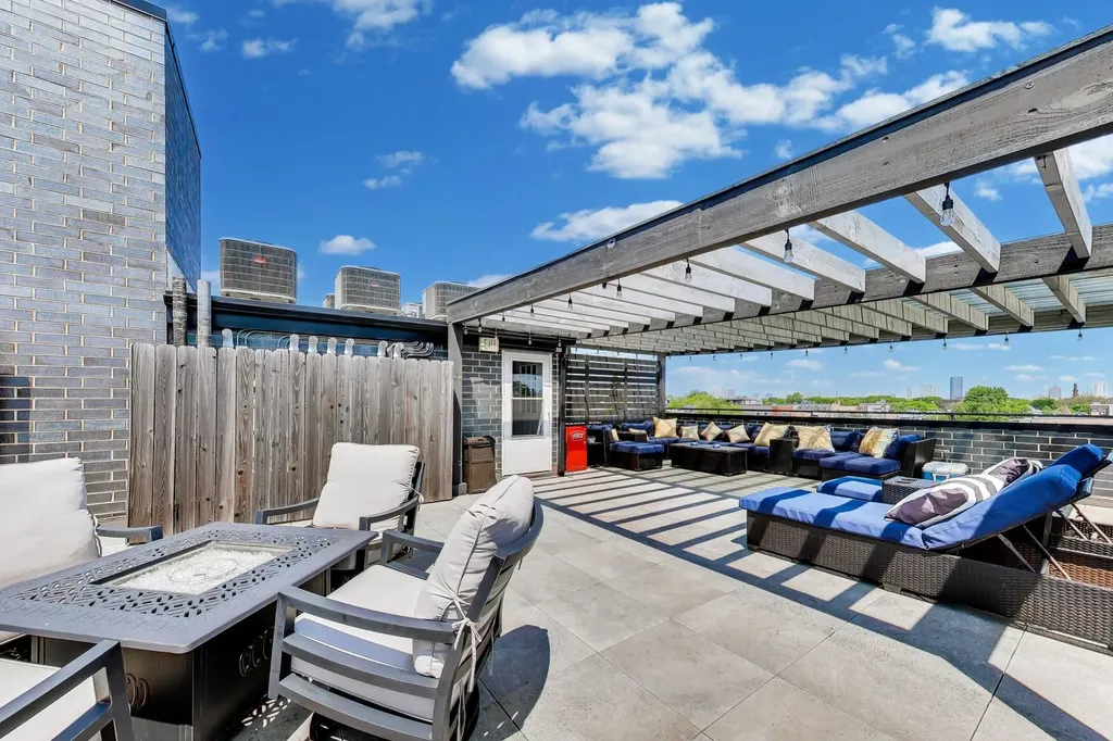 5137 North Lincoln Avenue Chicago IL 60625