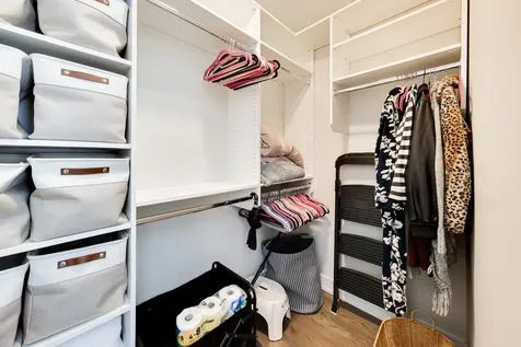 5137 North Lincoln Avenue Chicago IL 60625