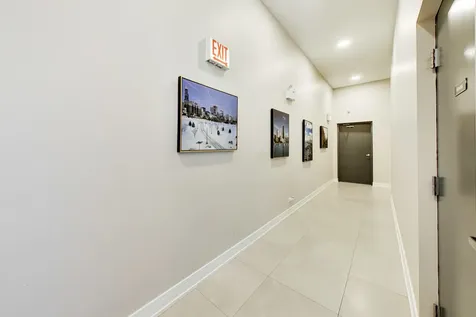 5137 North Lincoln Avenue Chicago IL 60625