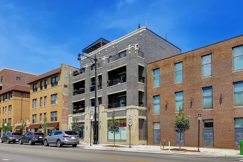 5137 North Lincoln Avenue Chicago IL 60625