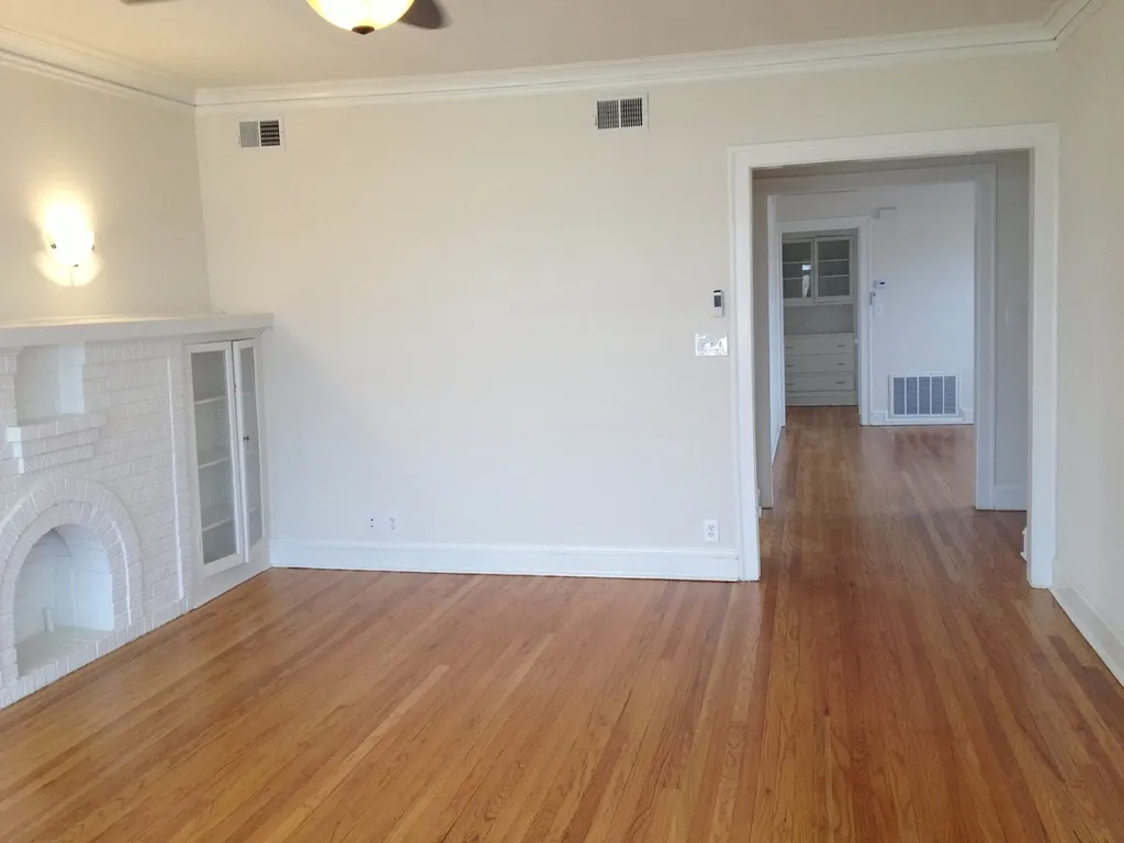 3638 North Keeler Avenue Chicago IL 60641