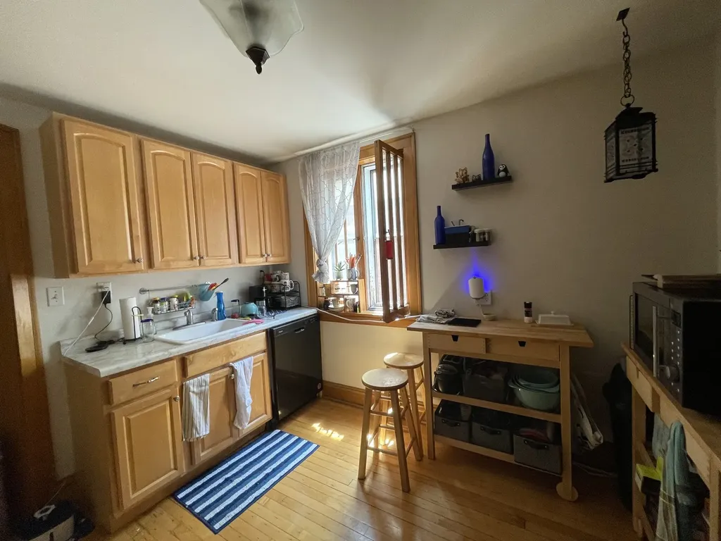3638 North Keeler Avenue Chicago IL 60641