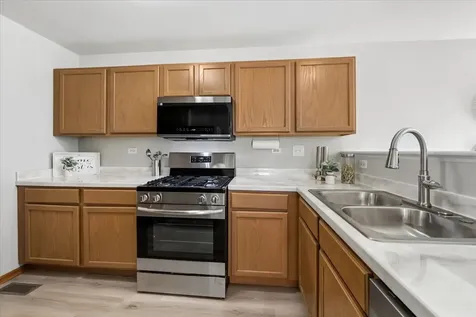 21529 Cormorant Street Crest Hill IL 60403