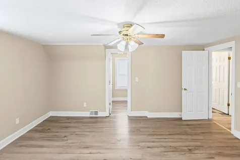 21 Mills Cart Road Salem IL 62881